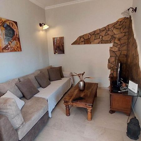Alex Apartment بيراما المظهر الخارجي الصورة