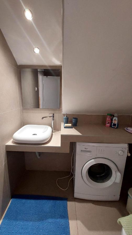 Alex Apartment بيراما المظهر الخارجي الصورة